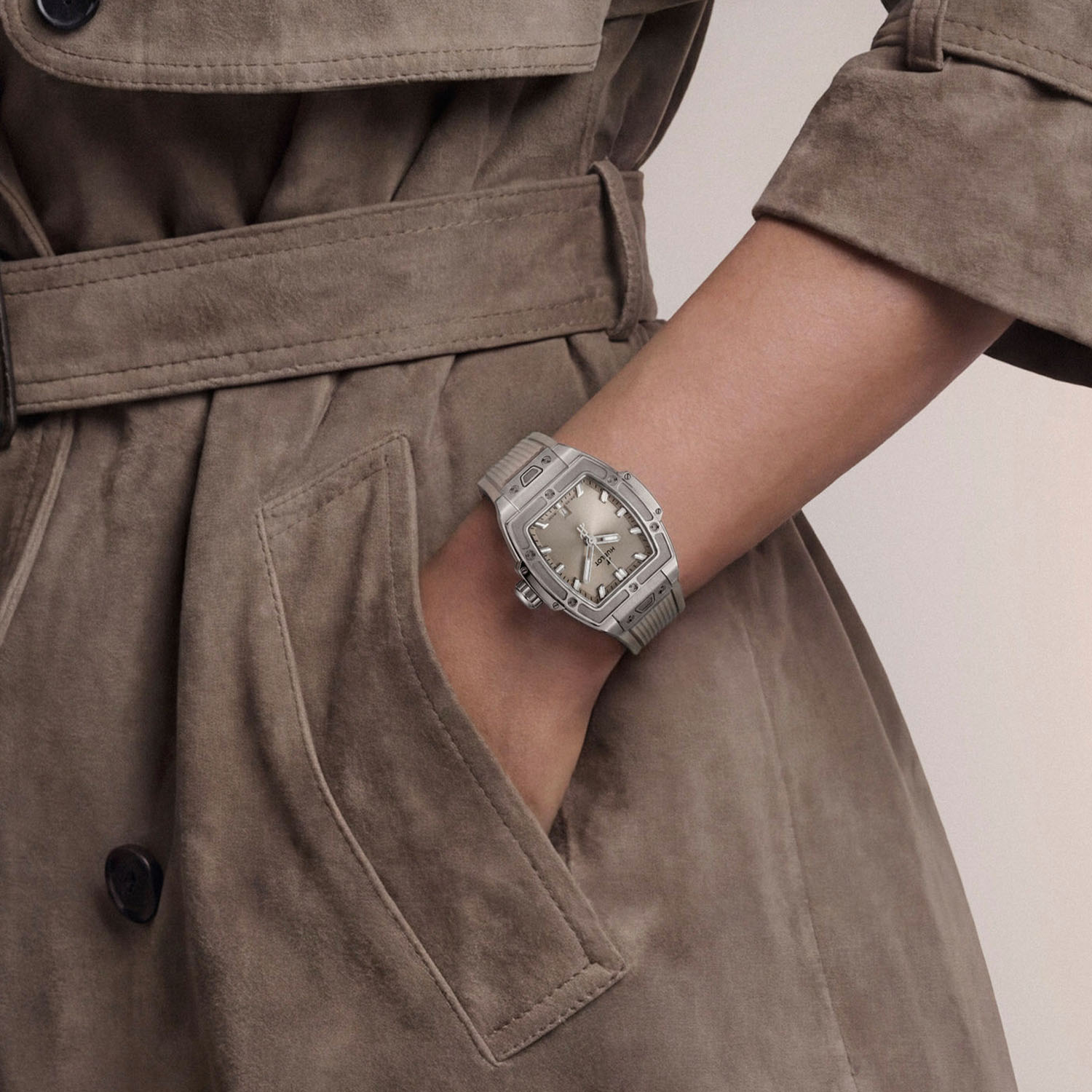 2026 Hublot Spirit Of Big Bang Essential Taupe - 3