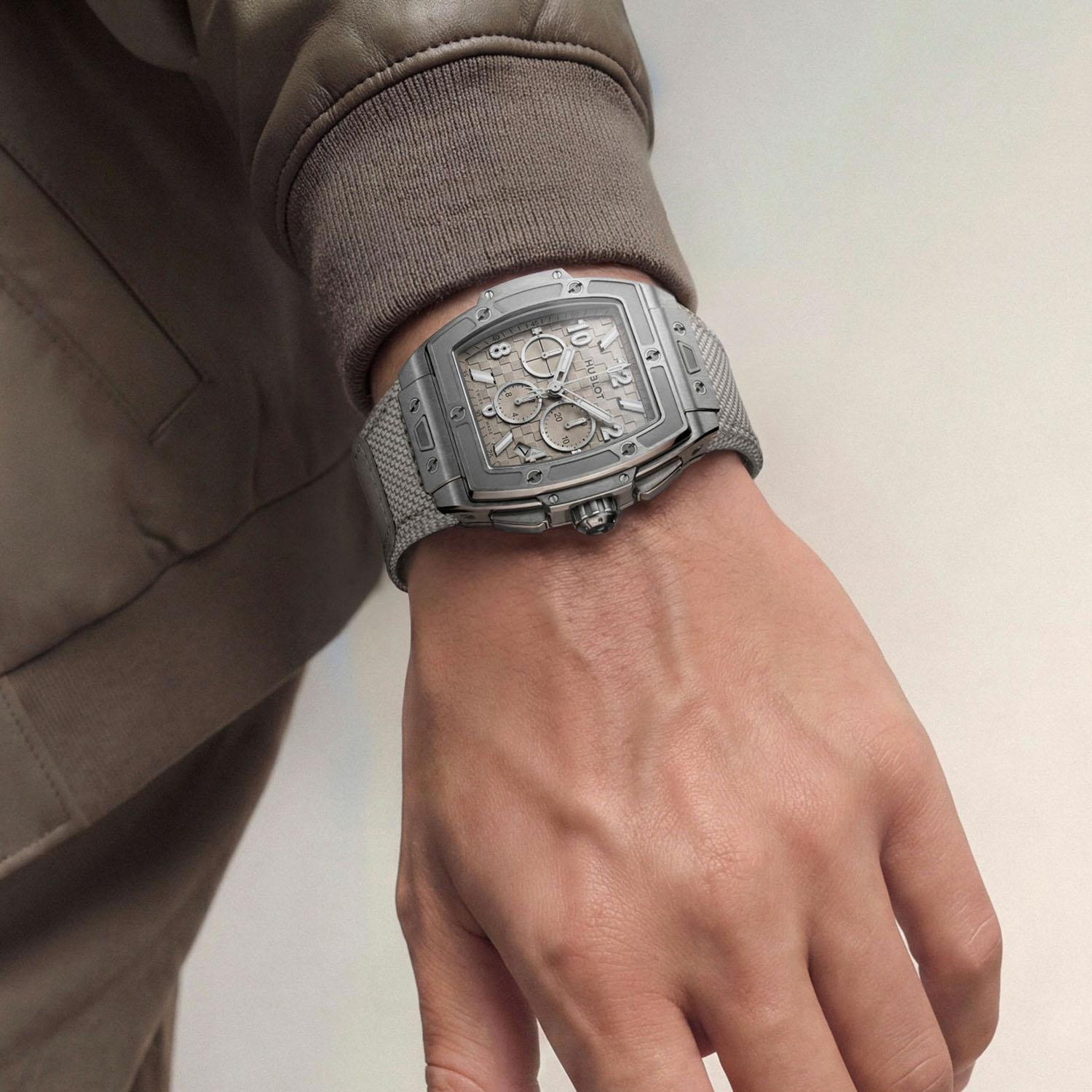 2026 Hublot Spirit Of Big Bang Essential Taupe - 4