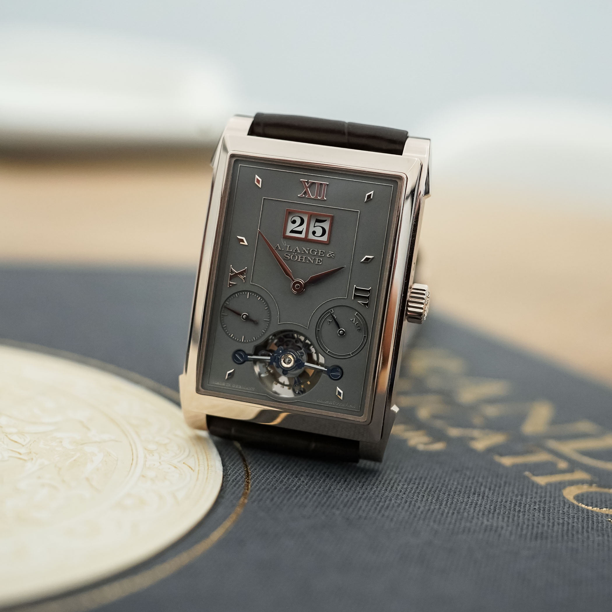 The New A. Lange & Söhne Cabaret Tourbillon Honeygold The New A. Lange & Söhne Cabaret Tourbillon Honeygold - Royal Watch Pk