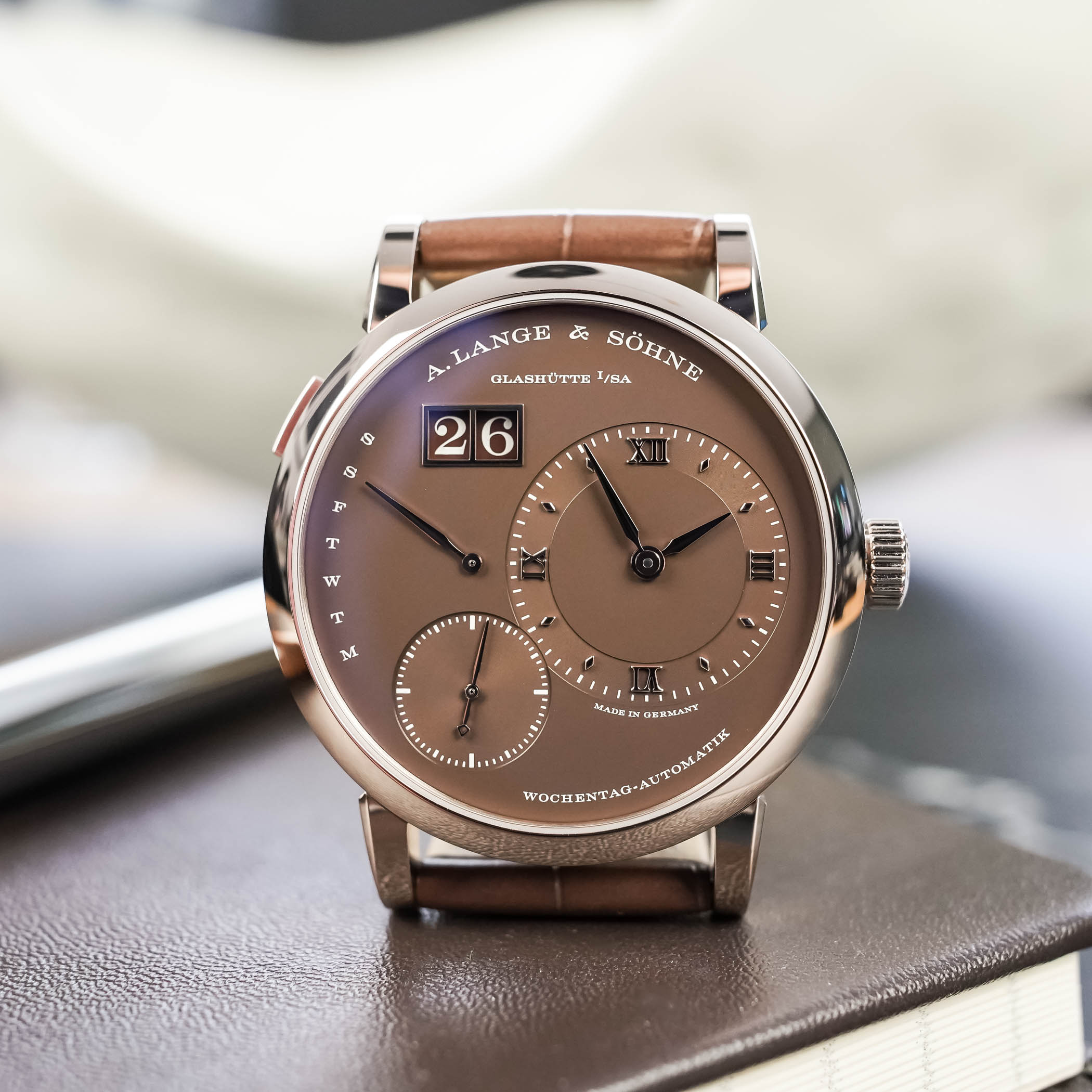 The A. Lange & Söhne Lange 1 Daymatic Honeygold (Incl. Video) - Royal Watch Pk