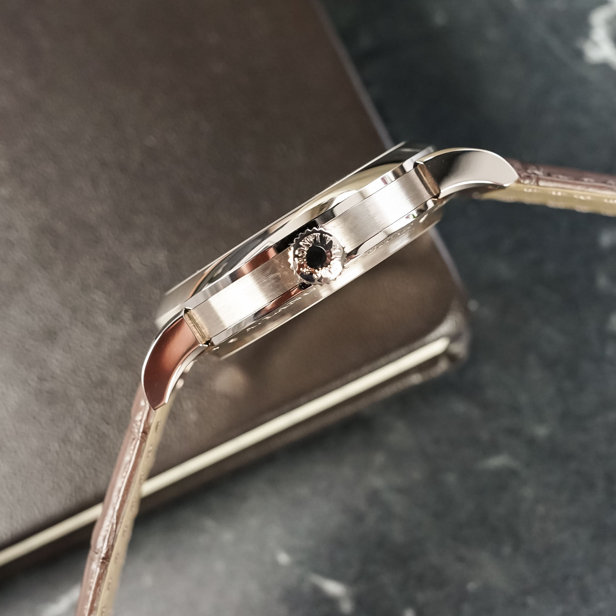 A Lange Sohne Lange 1 Daymatic Honeygold Video Review - 11