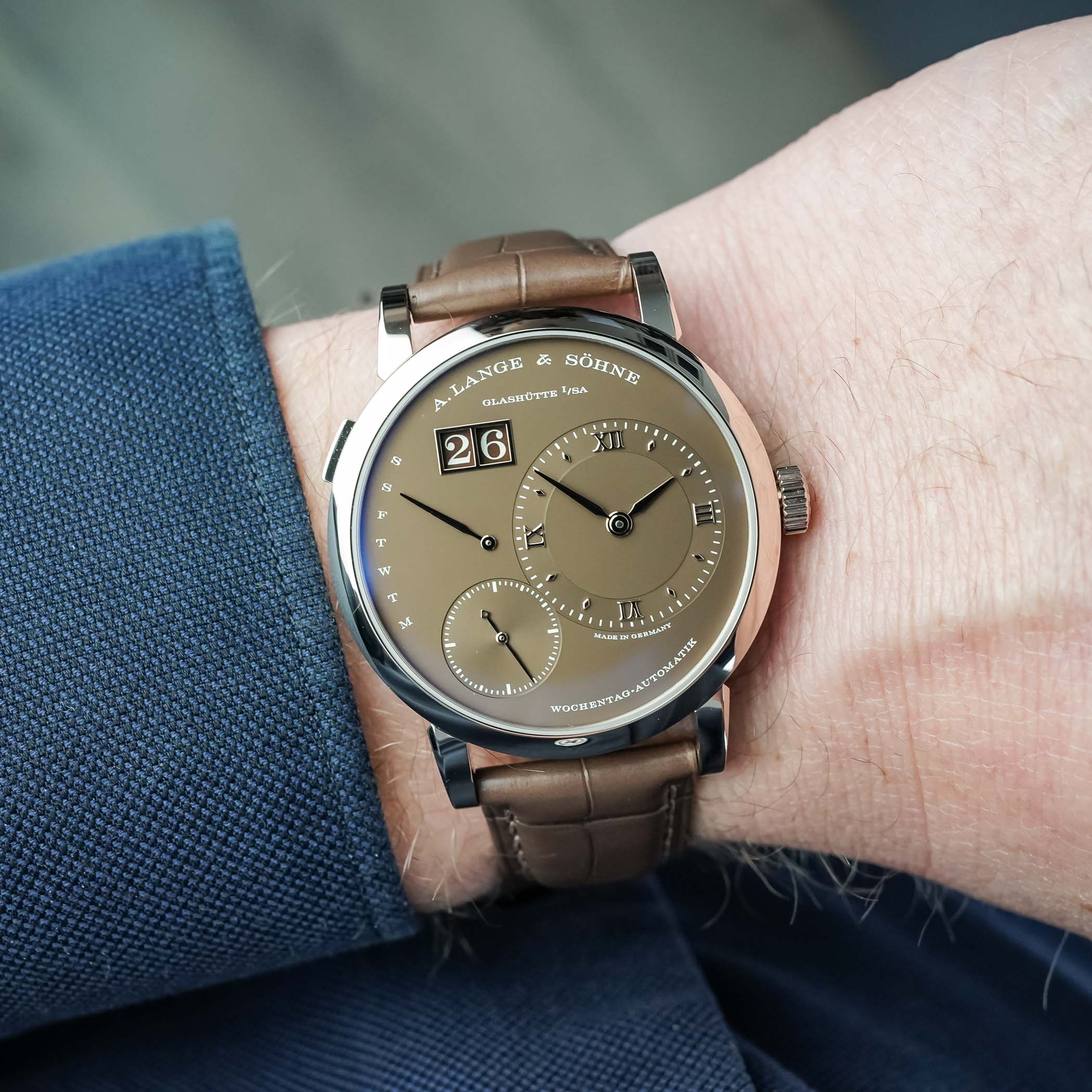 The A. Lange & Söhne Lange 1 Daymatic Honeygold (Incl. Video) - Royal Watch Pk