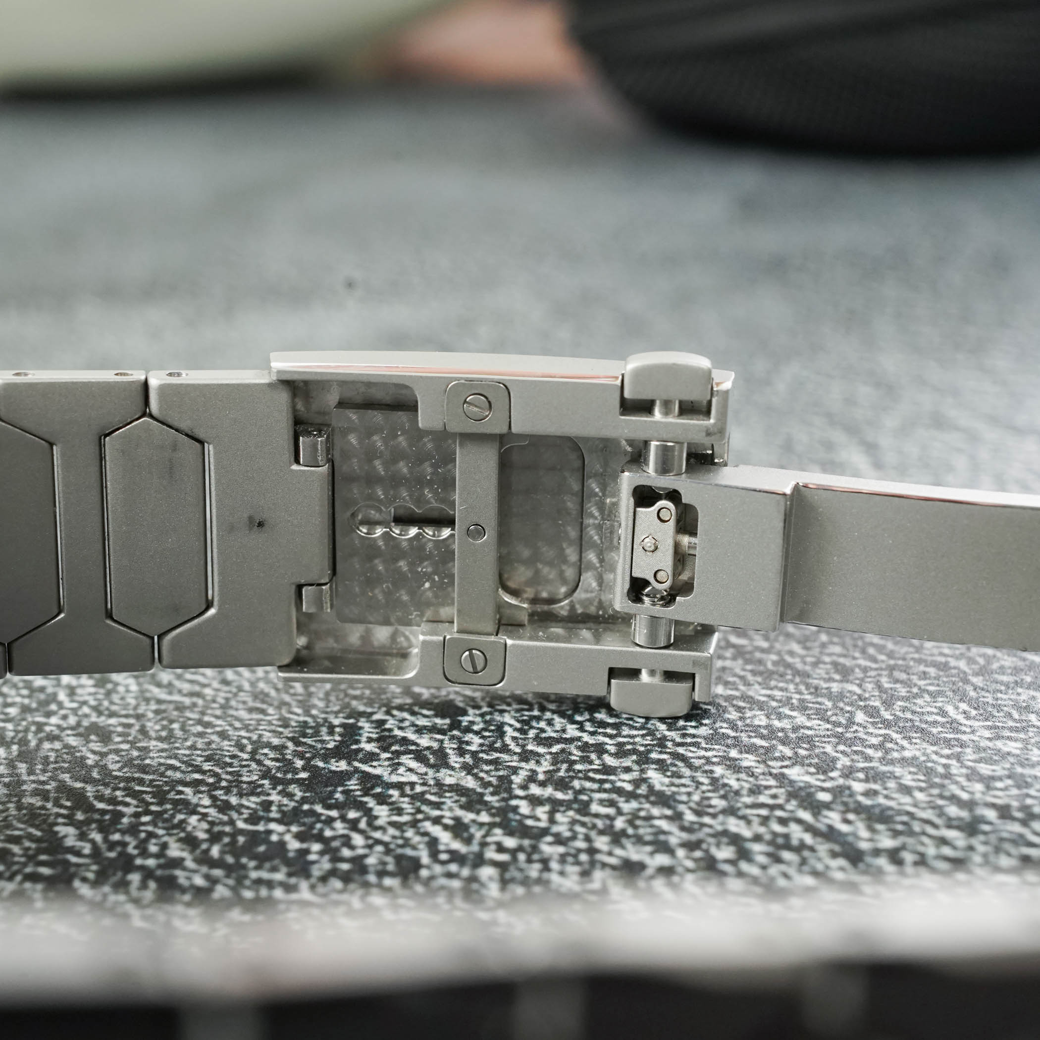 Atelier Wen Perception V3 Review - Integrated Sports Watch French Pequignet Movement - 12