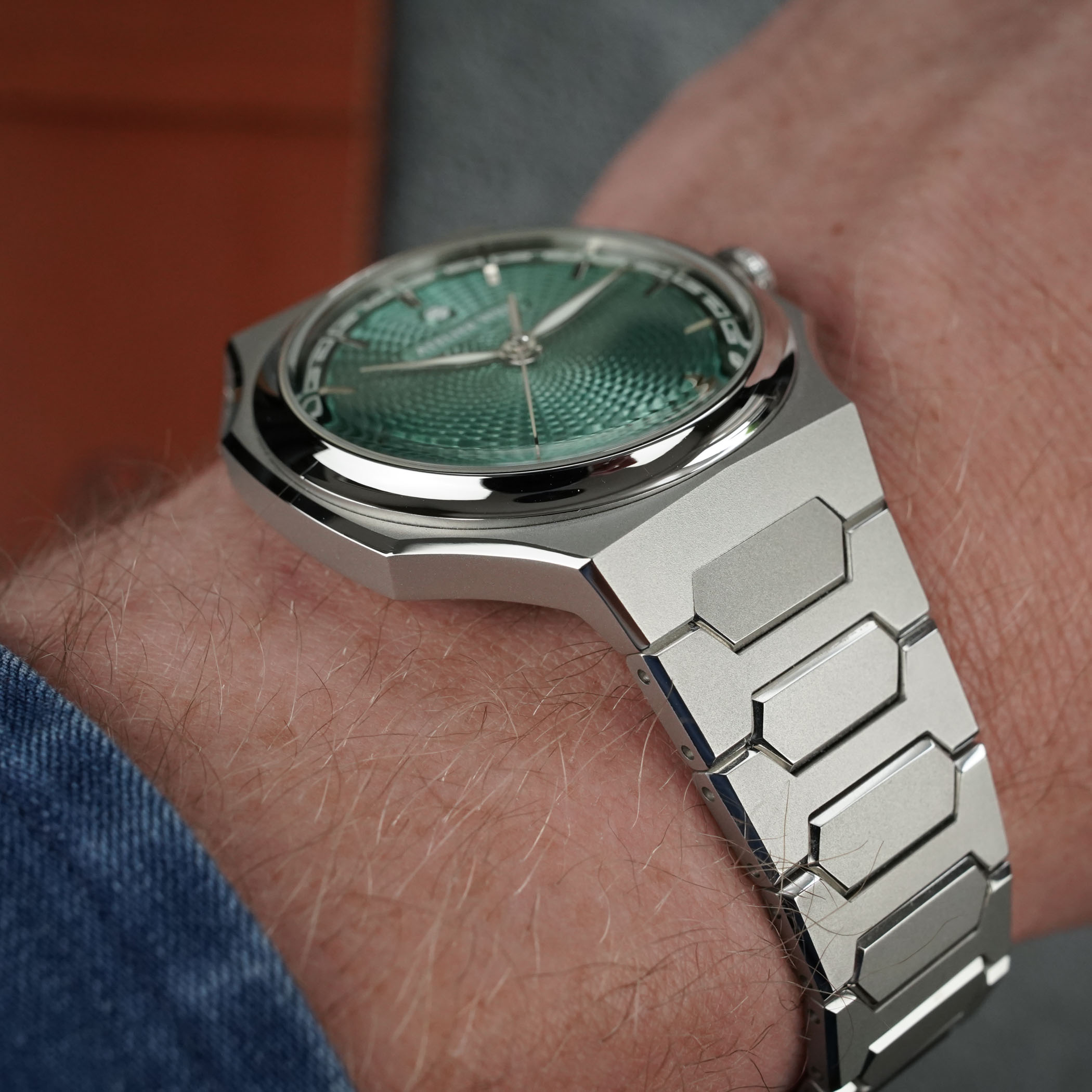 Atelier Wen Perception V3 Review - Integrated Sports Watch French Pequignet Movement - 5