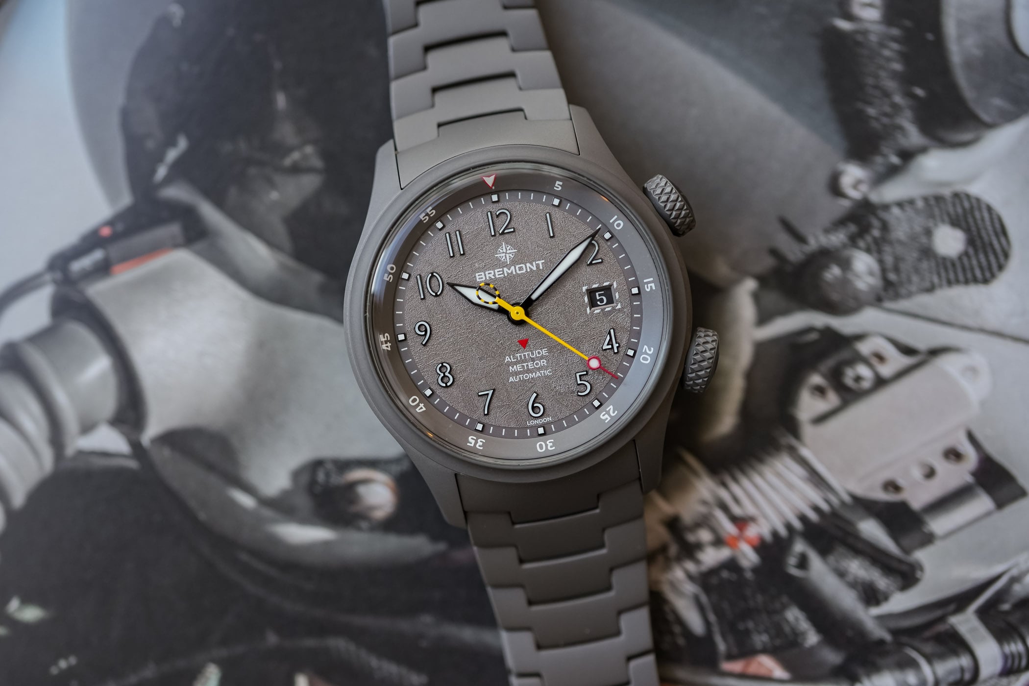The History Of English Watchmaking The History Of English Watchmaking - Royal Watch Pk