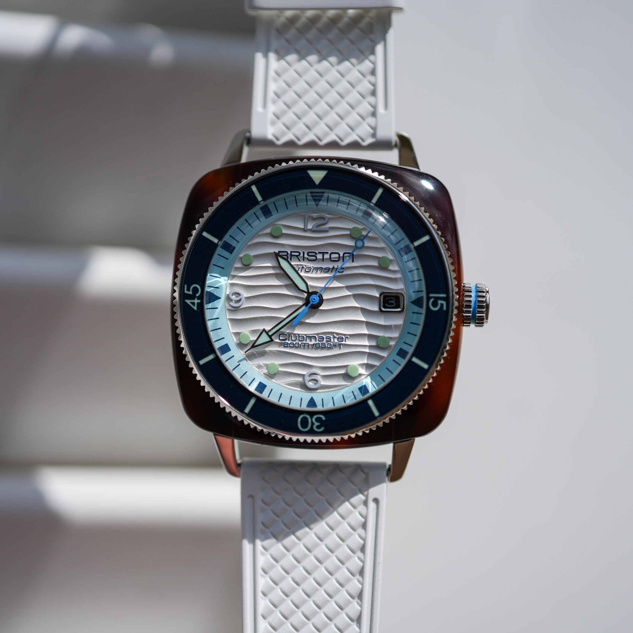 The New Briston Clubmaster Legend Diver Ocean, With Wave-Textured Dials The New Briston Clubmaster Legend Diver Ocean, With Wave-Textured Dials - Royal Watch Pk