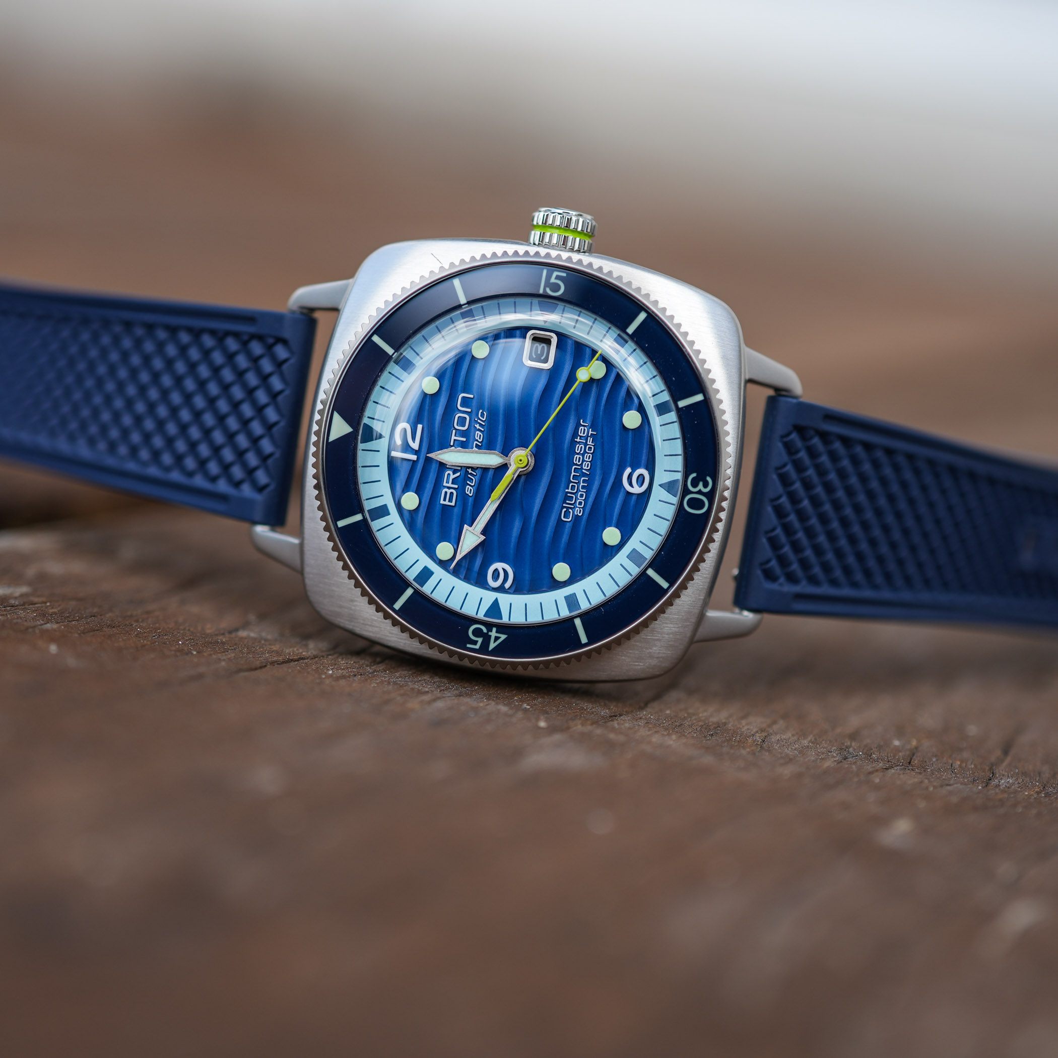 The New Briston Clubmaster Legend Diver Ocean, With Wave-Textured Dials The New Briston Clubmaster Legend Diver Ocean, With Wave-Textured Dials - Royal Watch Pk