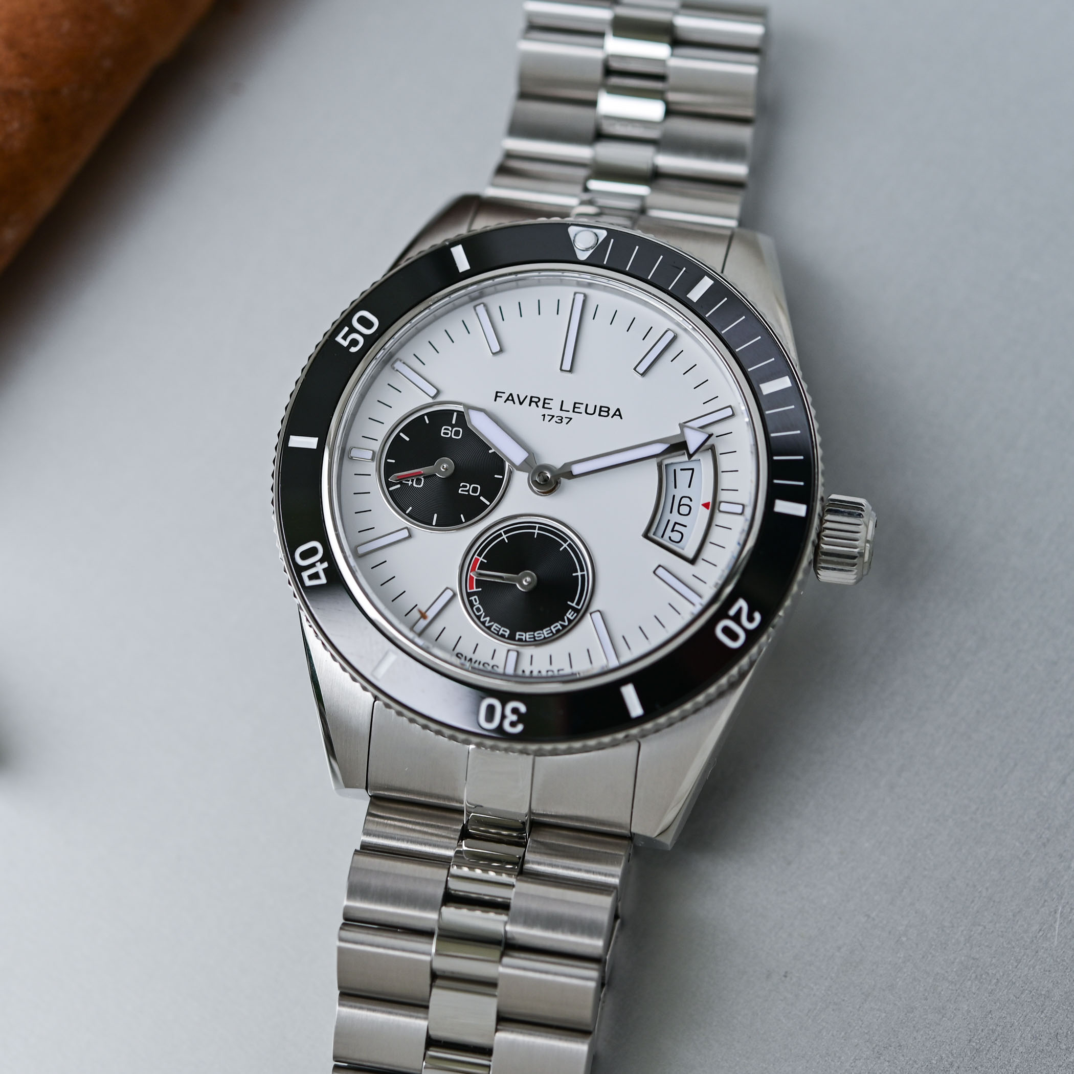 Favre Leuba Deep Raider Power Reserve Review - 10