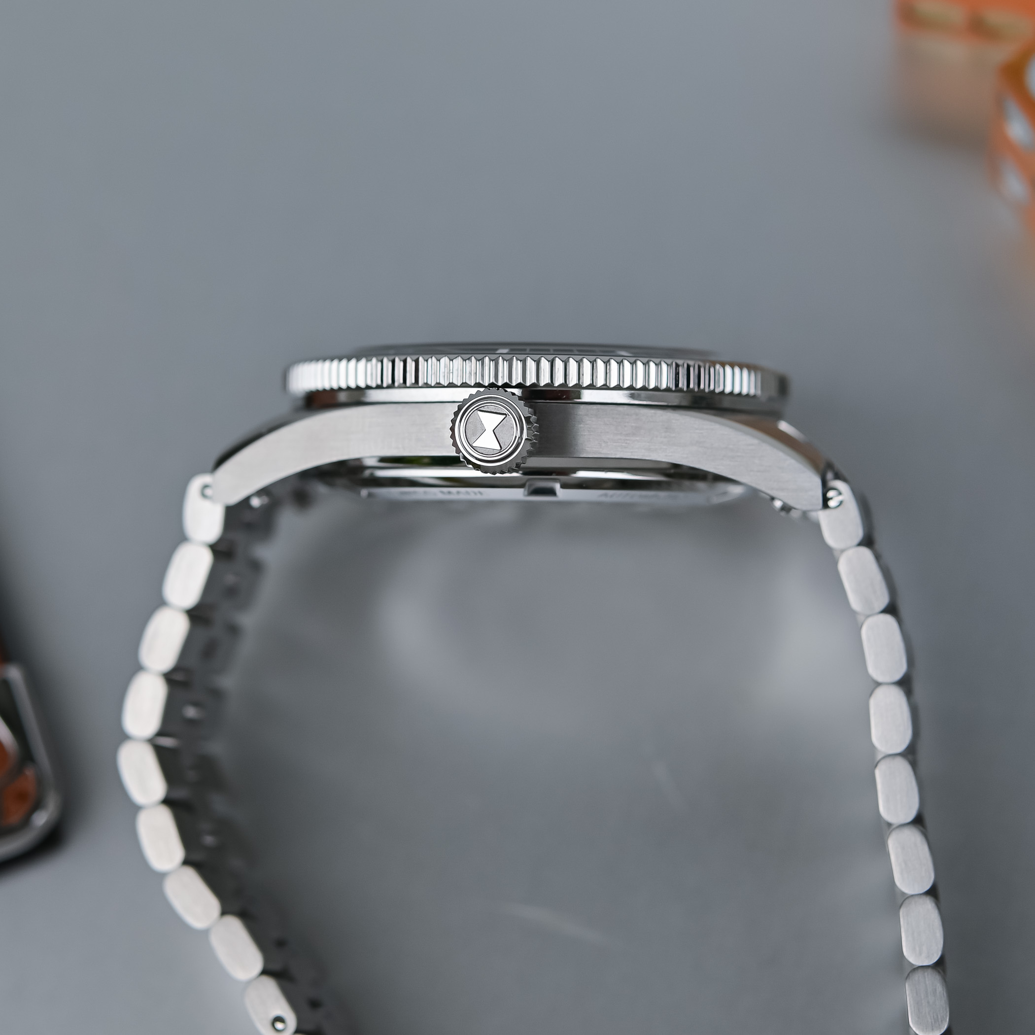 Favre Leuba Deep Raider Power Reserve Review - 4
