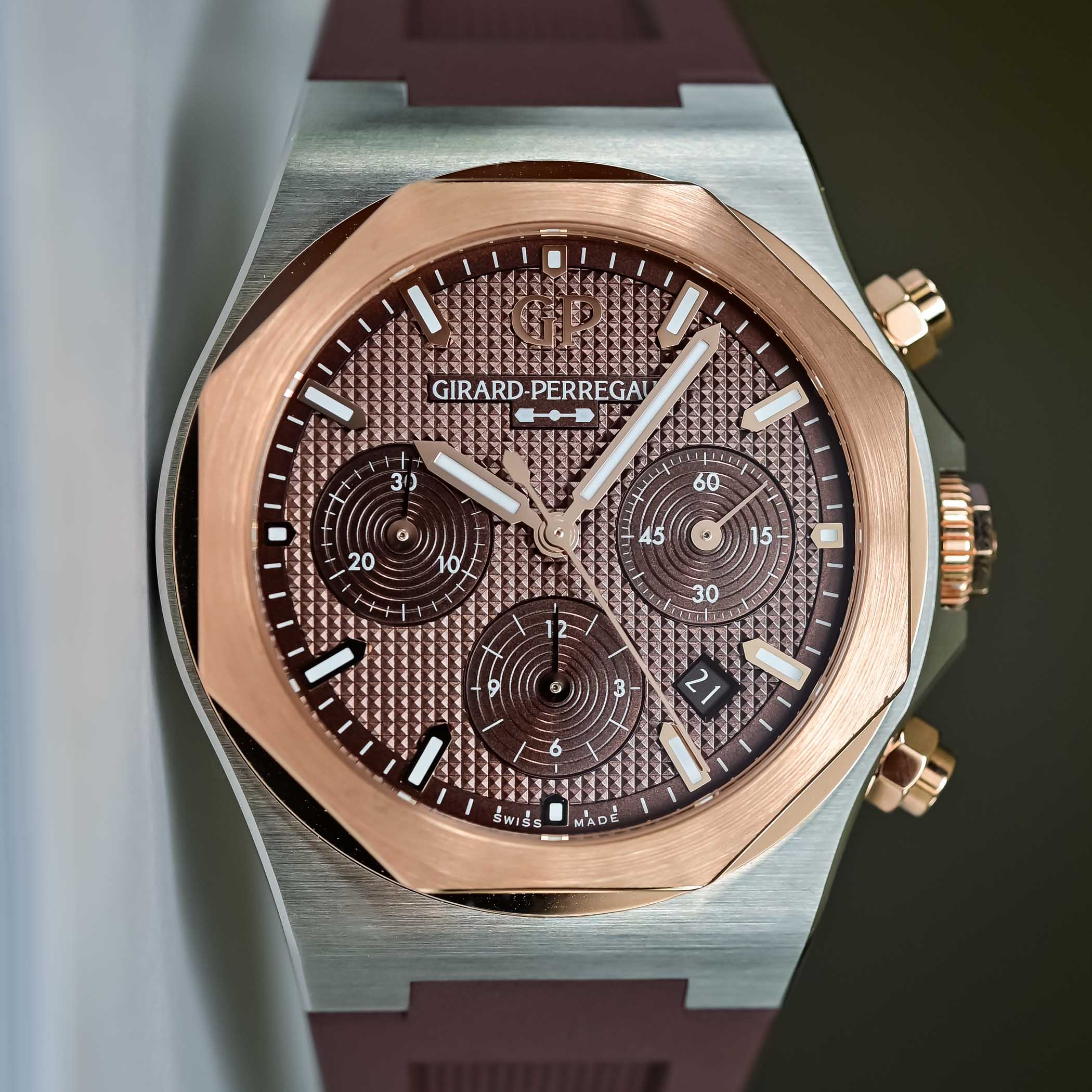 Girard-Perregaux Laureato Chronograph 42Mm Steel-And-Gold Chocolate Brown Dial - Review - 9