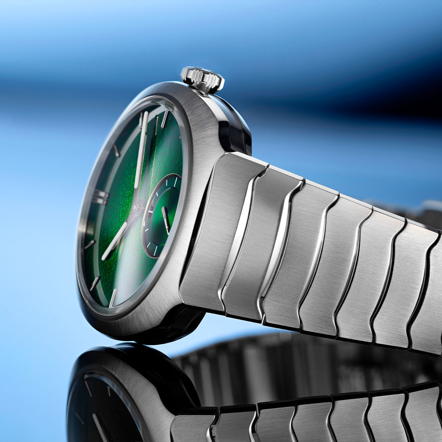H. Moser & Cie. Streamliner Small Seconds Lime Green Enamel Boutique Edition H. Moser & Cie. Streamliner Small Seconds Lime Green Enamel Boutique Edition - Royal Watch Pk