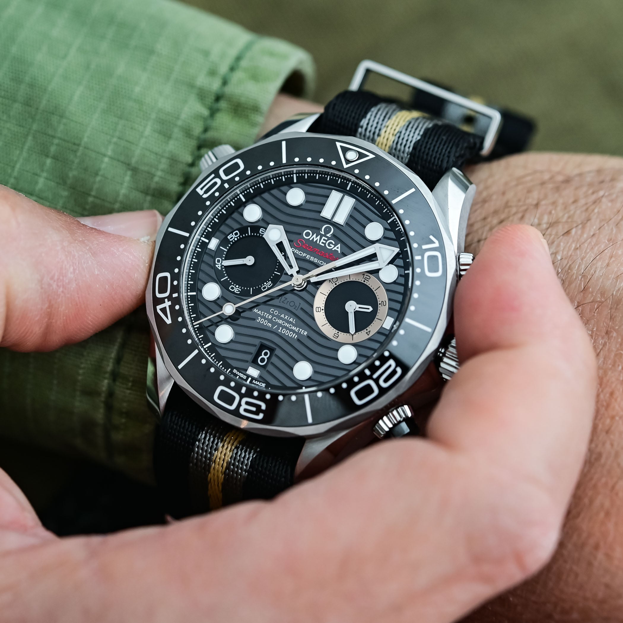 Omega Seamaster Diver 300M Chronograph 007 First Light Review - Video Game Into Reality - 2 Omega Seamaster Diver 300M Chronograph 007 First Light Review - Video Game Into Reality - 2