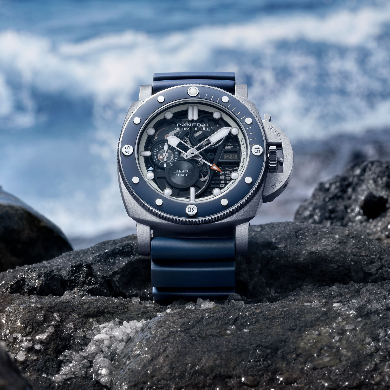 Panerai Gets Technical With The New Submersible Gmt Pam01495 - Royal Watch Pk