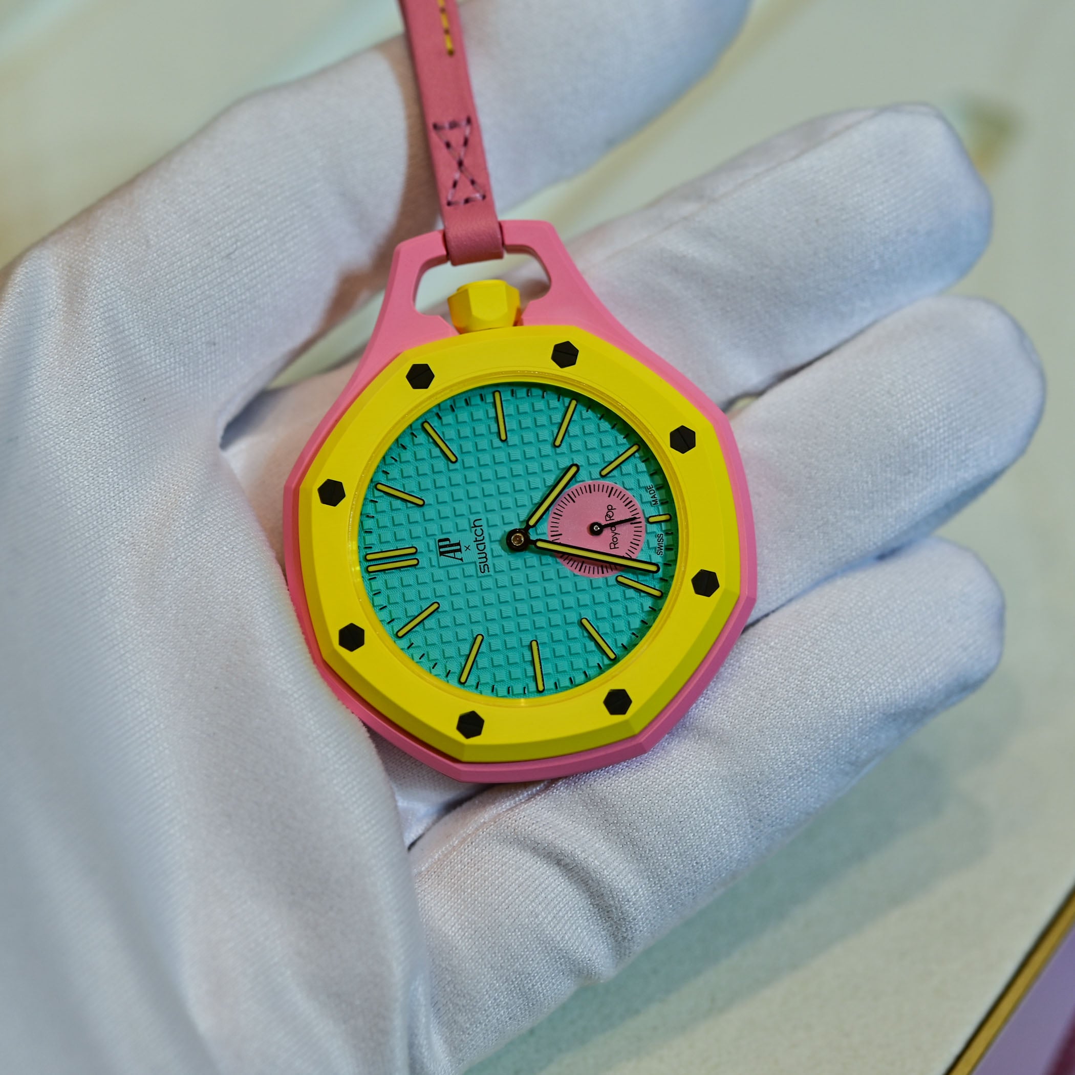 Swatch X Audemars Piguet Swatch Pop Pocket Watch Royal Oak Bioceramic - Full Review Video - 20