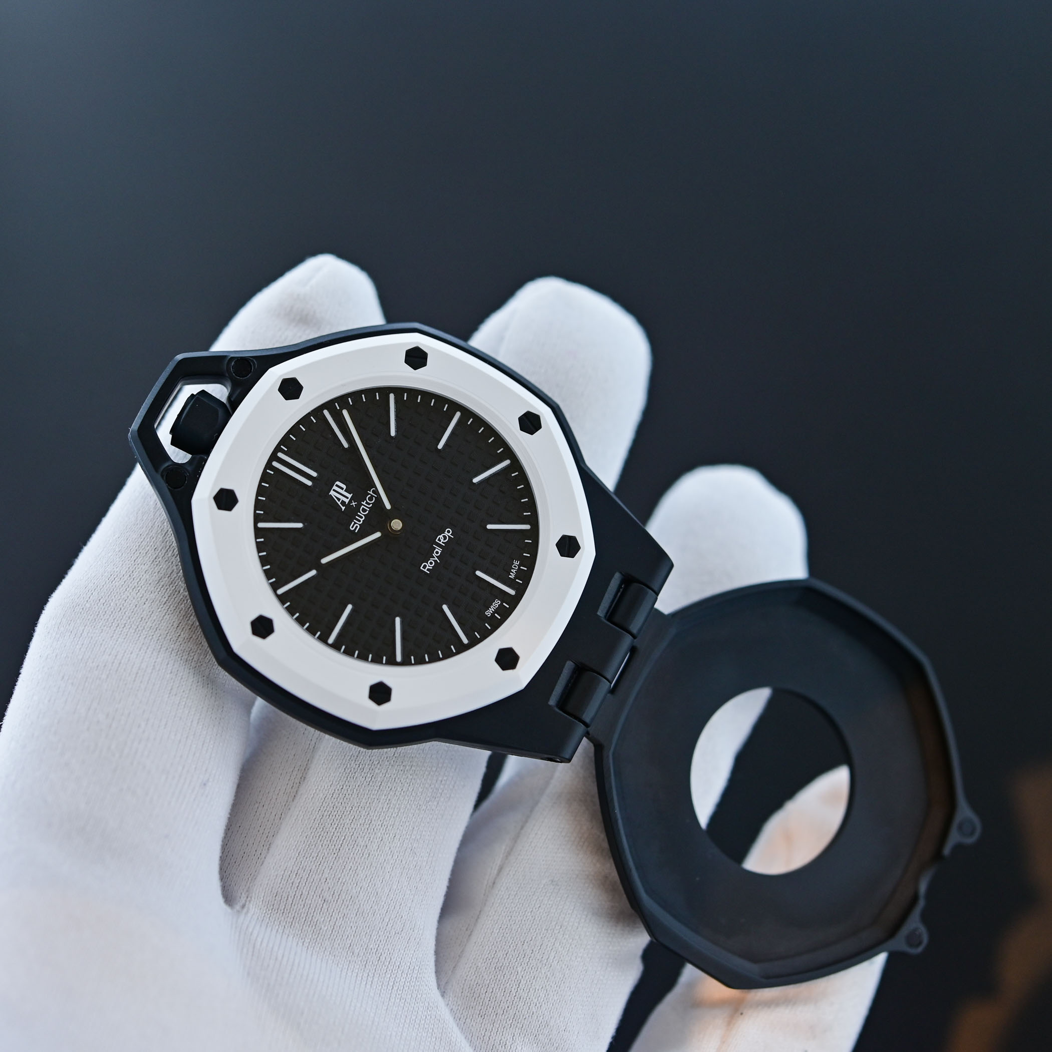 Everything You Need To Know About The Audemars Piguet X Swatch Royal Pop (Live Photos & Video) - Royal Watch Pk