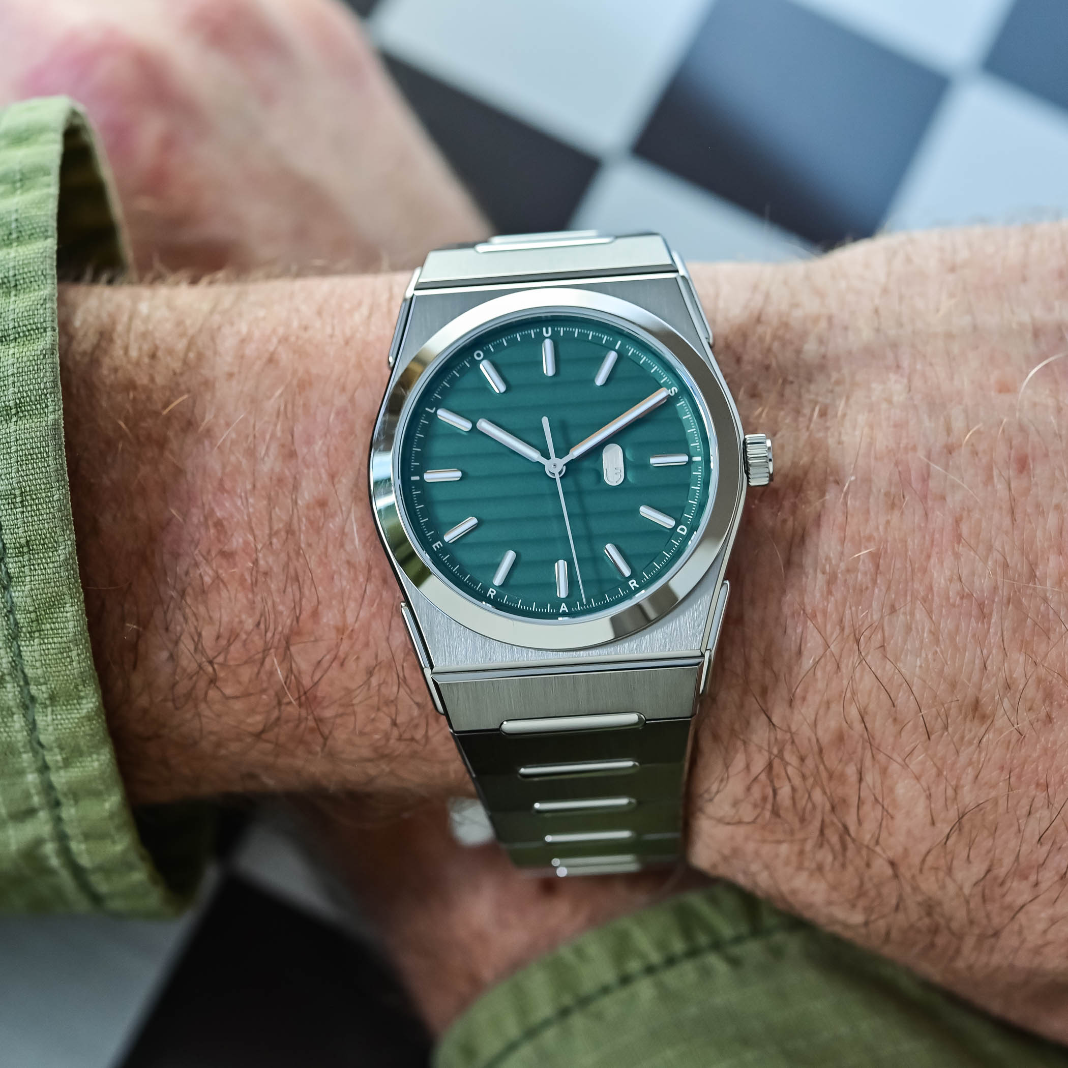 Louis Erard’s Integrated Sports Watch, The 2340, Now In Mauve And Forest Louis Erard’s Integrated Sports Watch, The 2340, Now In Mauve And Forest - Royal Watch Pk