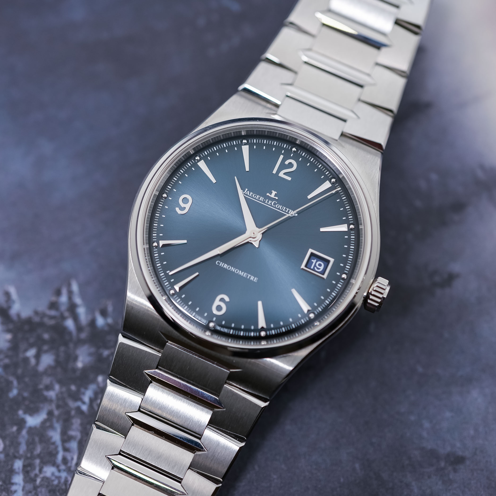 2026 Jaeger-Lecoultre Master Control Chronometre Date Review - 12 2026 Jaeger-Lecoultre Master Control Chronometre Date Review - 12