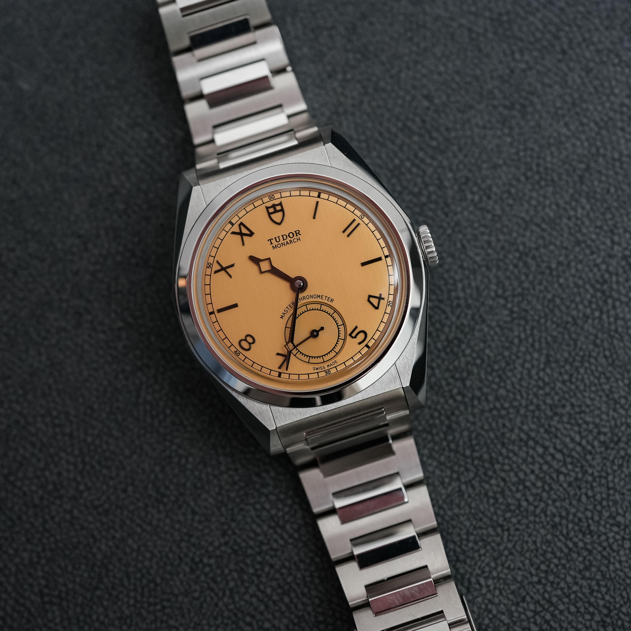 The Tudor Monarch, An Unexpected Yet Successful Return The Tudor Monarch, An Unexpected Yet Successful Return - Royal Watch Pk