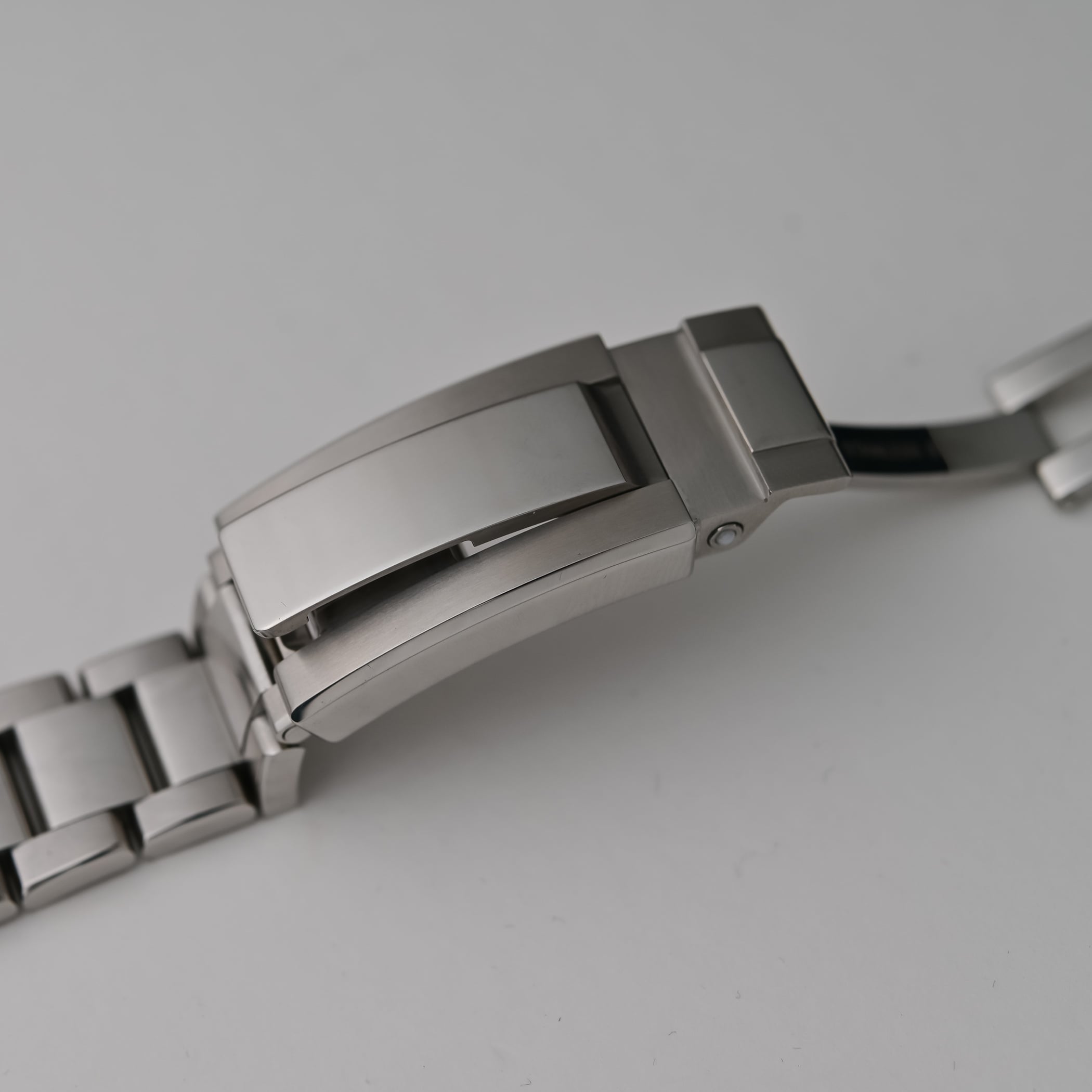 Watches And Wonders Geneva 2026; The Trends That Defined The Fair Watches And Wonders Geneva 2026; The Trends That Defined The Fair - Royal Watch Pk