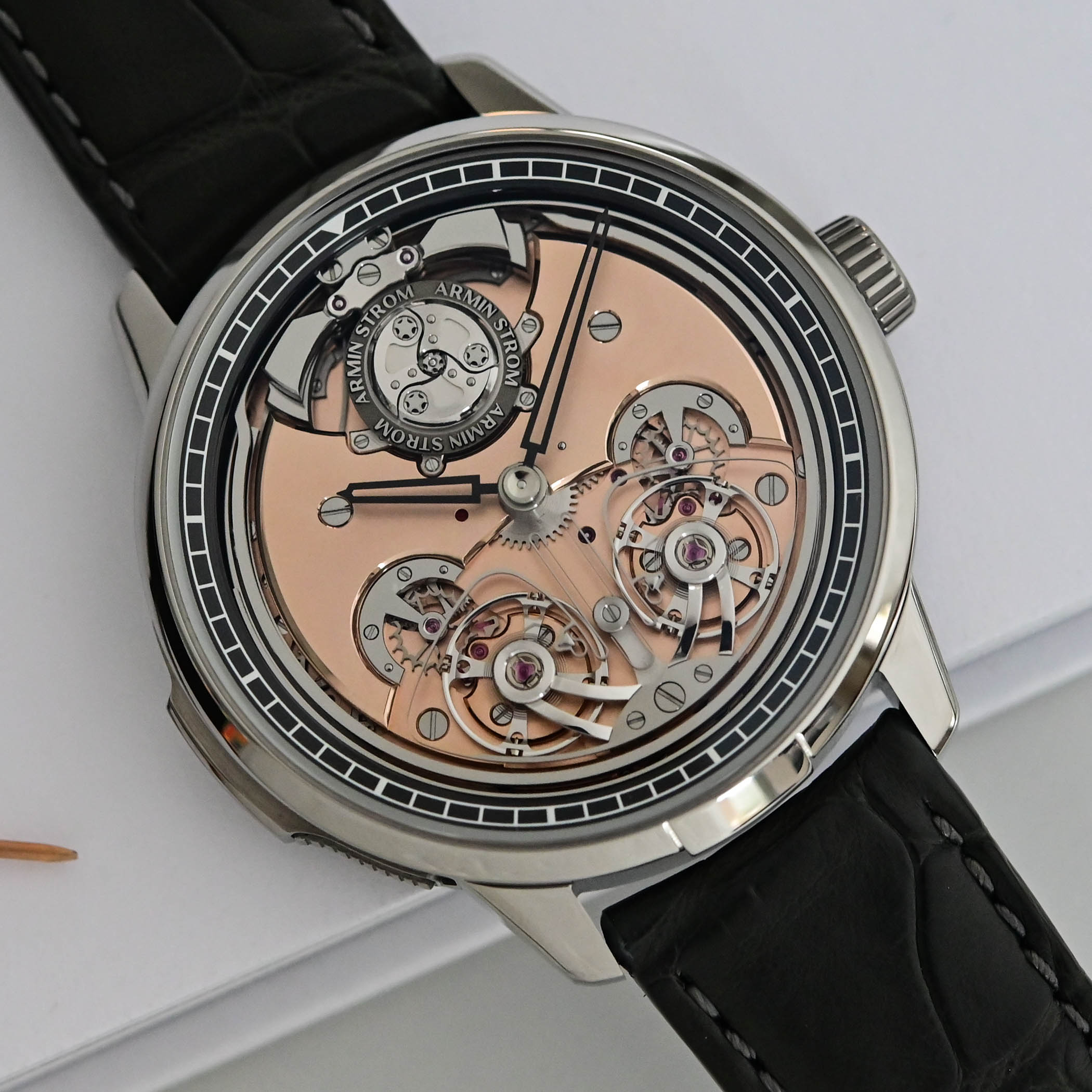 Armin Strom Minute Repeater Resonance 12-59 First Edition Review - 9