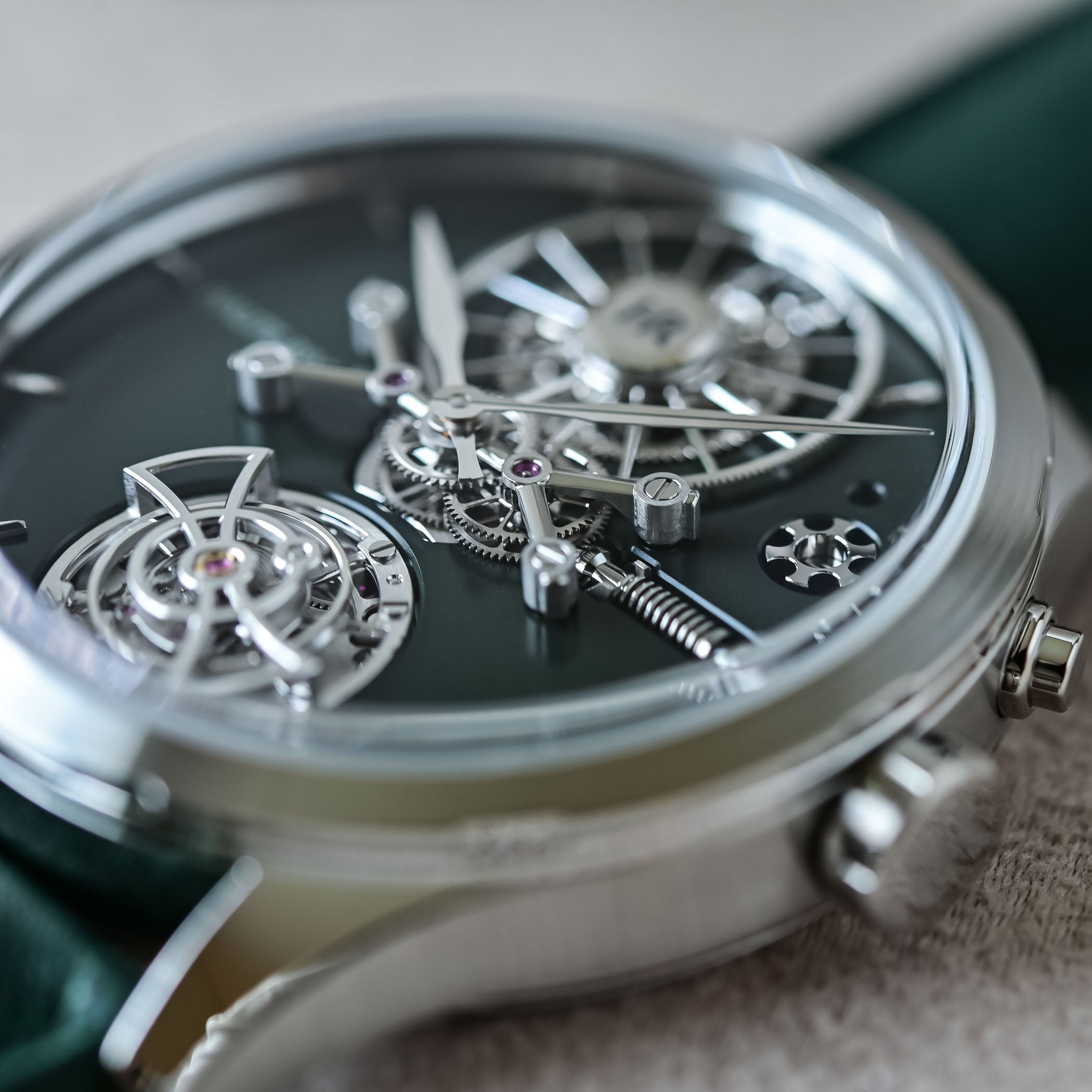 Haute-Rive Honoris Strato Verde Strato Blu Steel - 1000-Hour Power Reserve Tourbillon - Review - 7 Haute-Rive Honoris Strato Verde Strato Blu Steel - 1000-Hour Power Reserve Tourbillon - Review - 7