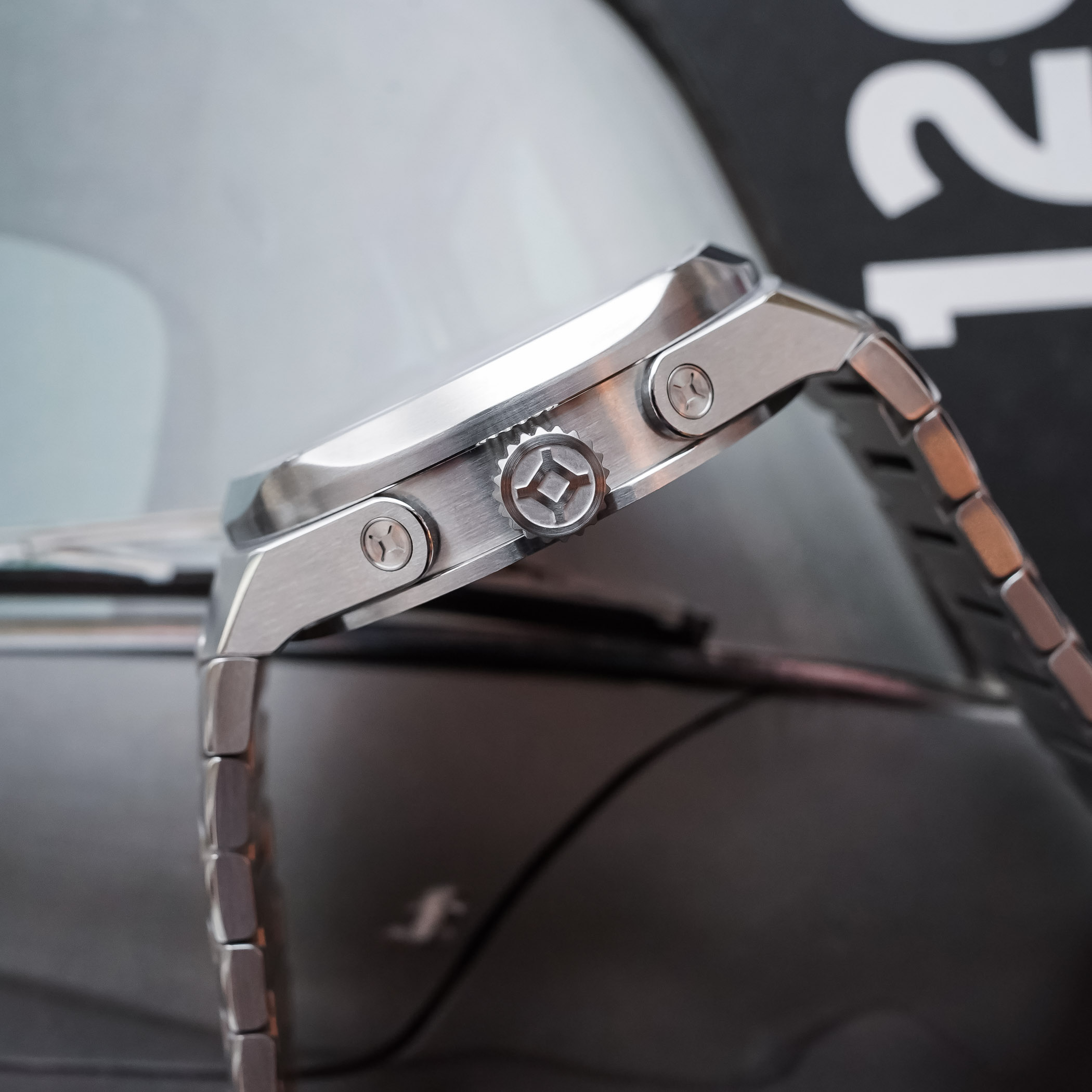 Reservoir Mark Ii New Collection Integrated - Jumping Hour Retrograde Minutes - Review - 4 Reservoir Mark Ii New Collection Integrated - Jumping Hour Retrograde Minutes - Review - 4