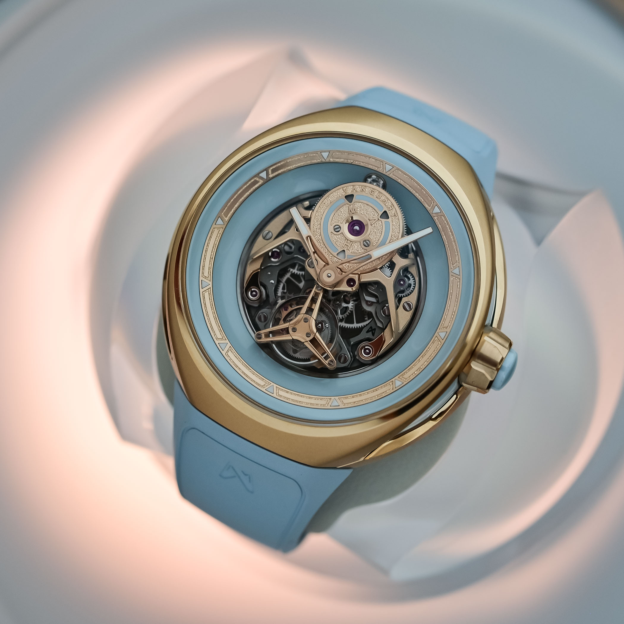 Vanguart Orb Flying Tourbillon Pink Ceramic Titanium And Blue Ceramic Rose Gold - Review - 7