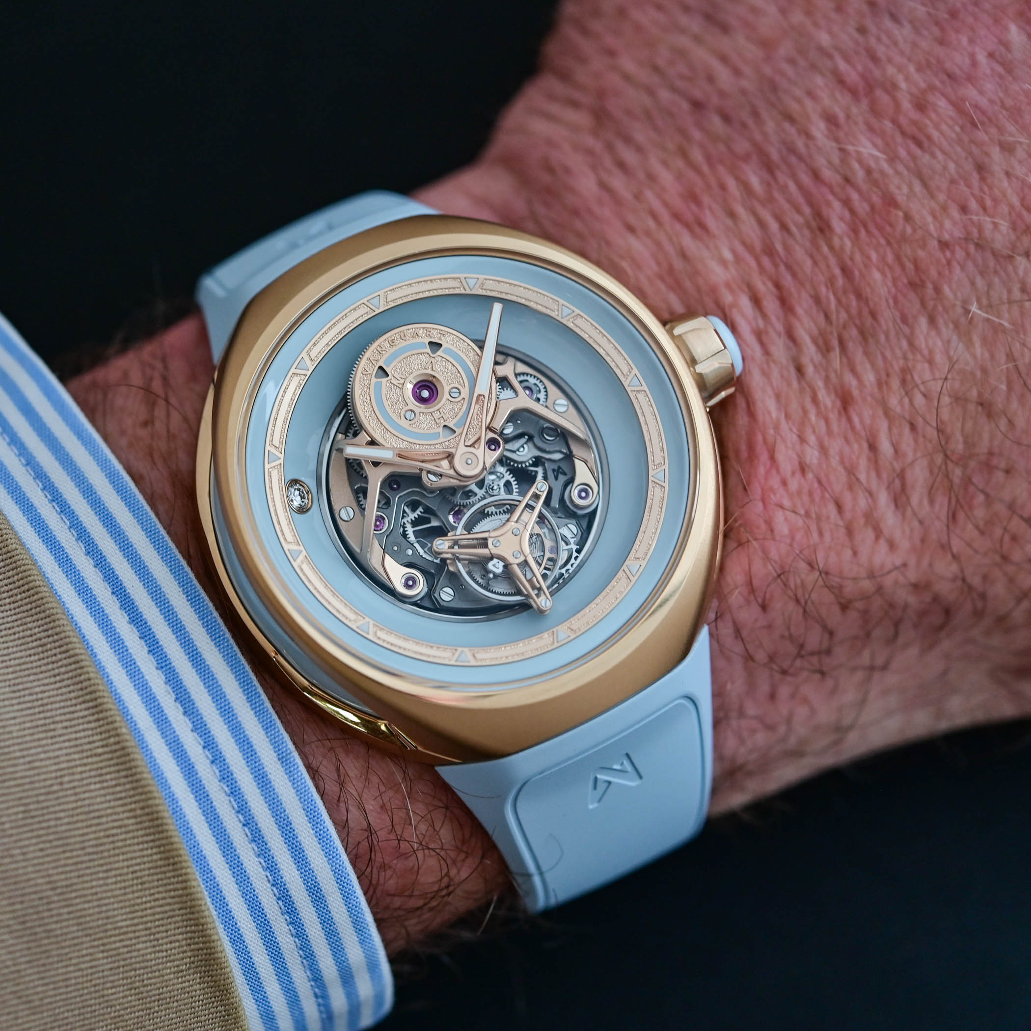 Vanguart Orb Flying Tourbillon Pink Ceramic Titanium And Blue Ceramic Rose Gold - Review - 9