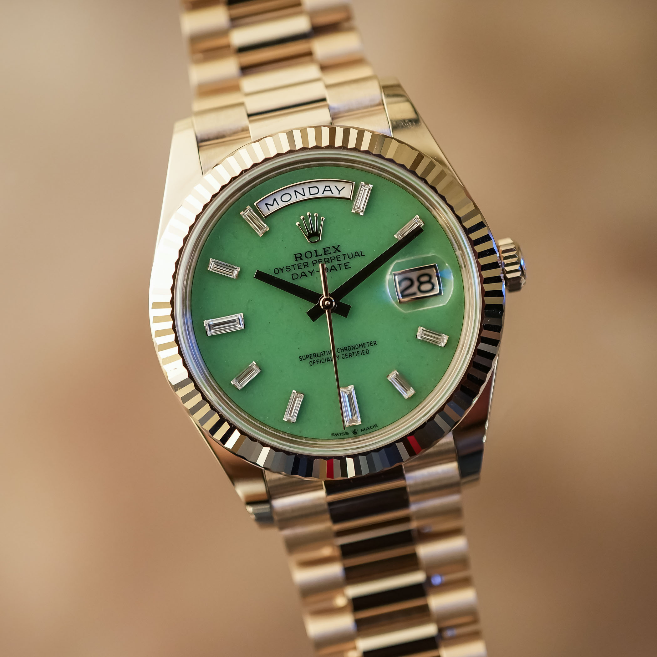 Rolex-Oyster-Perpetual-Day-Date-40-Jubilee-Gold-Green-Aventurine-228235Jg-Review-4 Rolex-Oyster-Perpetual-Day-Date-40-Jubilee-Gold-Green-Aventurine-228235Jg-Review-4